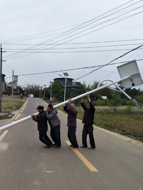 青光村6米太阳能路灯